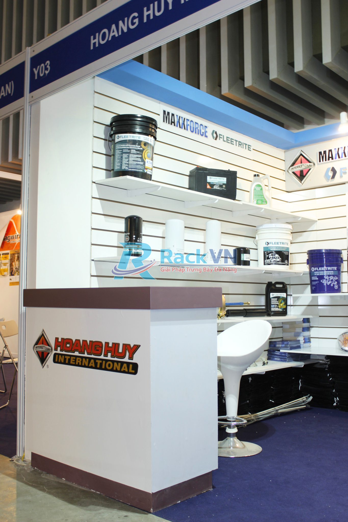 RackVN cung cấp tấm Slatwall và phụ kiện cho đơn vị thi công
