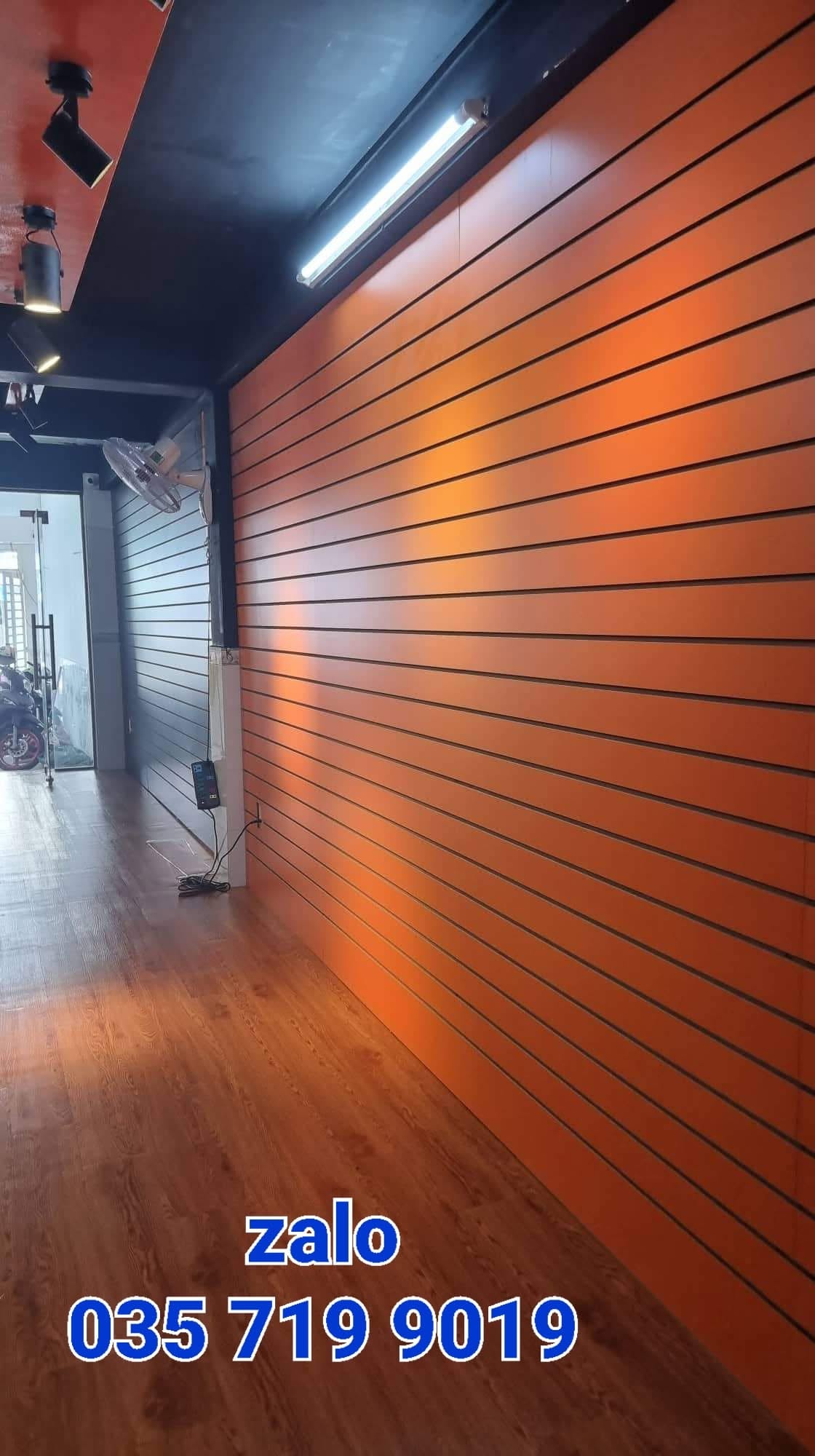 Tấm Slatwall