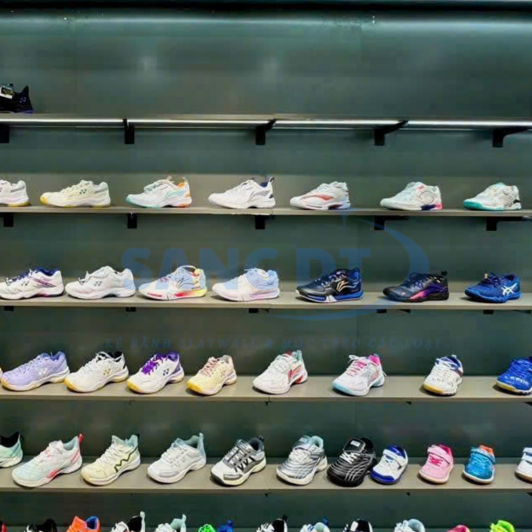 ứng dụng thực tế của tay đỡ cài tấm gỗ slatwall