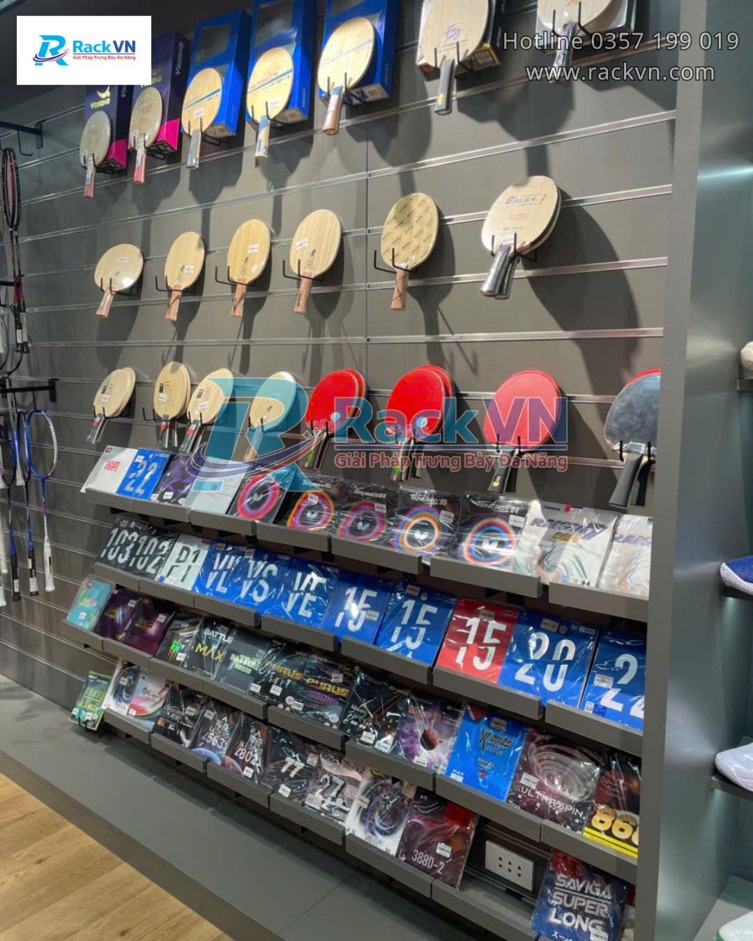 KỆ TRƯNG BÀY VỢT BÓNG BÀN HIỆN ĐẠI