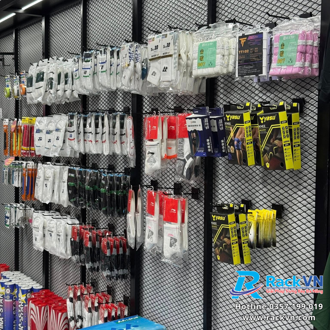 Móc đơn treo quần áo và phụ kiện thể thao